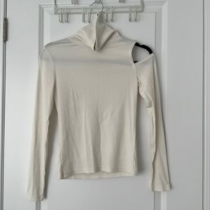 Oat + Fort Cut-Out Long-Sleeve Turtleneck White (XS)